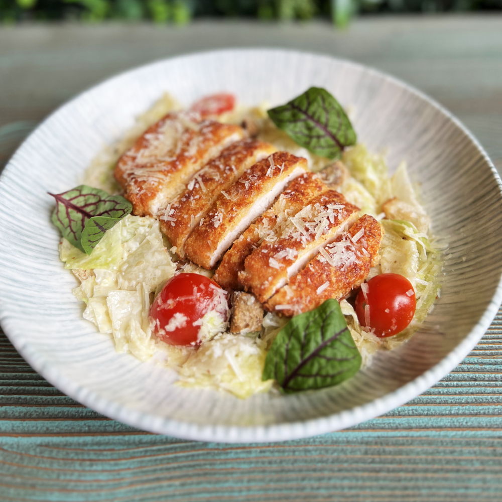 Salata Caesar cu Piept pui Crocant